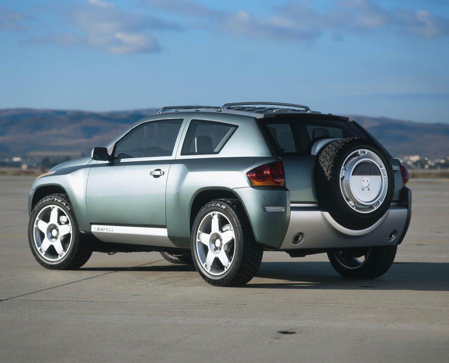  Jeep Compass Concept 2002 года  (фото 16 из 50)